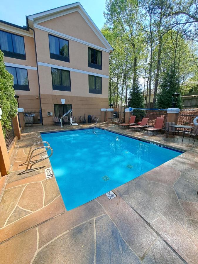 Comfort Inn & Suites Peachtree Corners Norcross Exterior foto